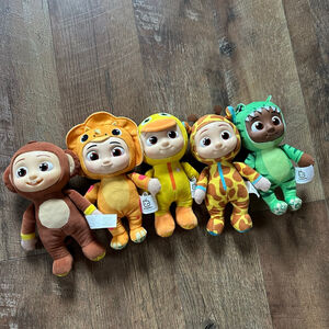 Baby Cocomelon set (5) dolls